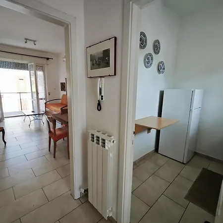 Διαμέρισμα R04/a - Trilocale In Centro Con Posto Auto
