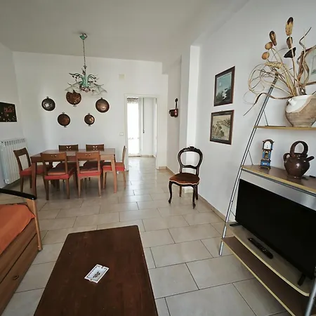 R04/a - Trilocale In Centro Con Posto Auto Διαμέρισμα *