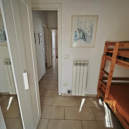 R04/a - Trilocale In Centro Con Posto Auto *