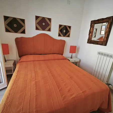 R04/a - Trilocale In Centro Con Posto Auto Διαμέρισμα Marcelli